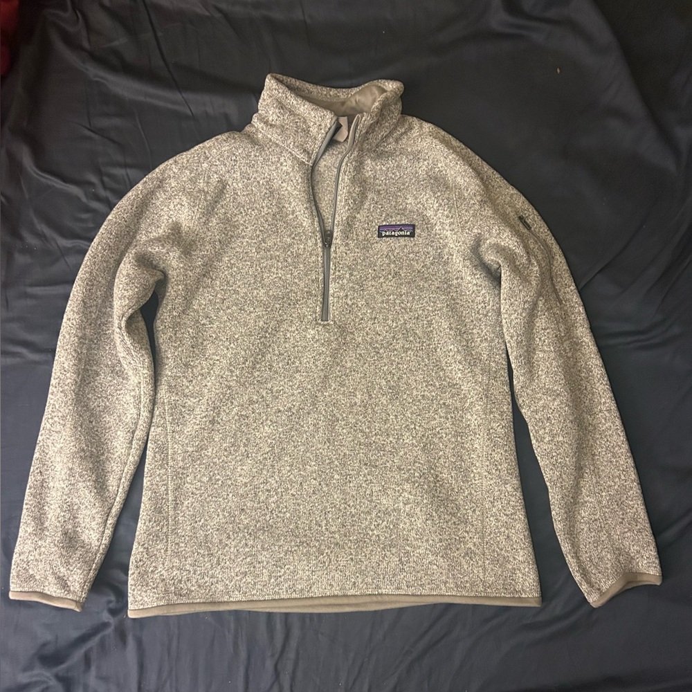 Patagonia pull over sweater